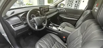 2026 Mitsubishi Outlander for Rent in Dubai Creek Harbour photo 5