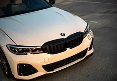 Rent 2020 BMW 3-Series in Al Quoz 4 | Insured Self-Drive Rental photo 6