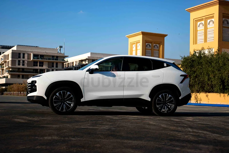 Rent 2024 Jetour Dashing in Al Quoz 4 photo 4