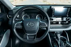 2023 Toyota Highlander Rental in Nad Al Sheba 3 | Insured Self-Drive Rental photo 6
