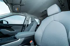 2023 Toyota Highlander Rental in Nad Al Sheba 3 | Insured Self-Drive Rental photo 9