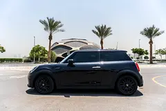 2024 MINI Cooper for Rent in Downtown Dubai (Black, Automatic, 4 Seater, DRIVEX AND) photo 4