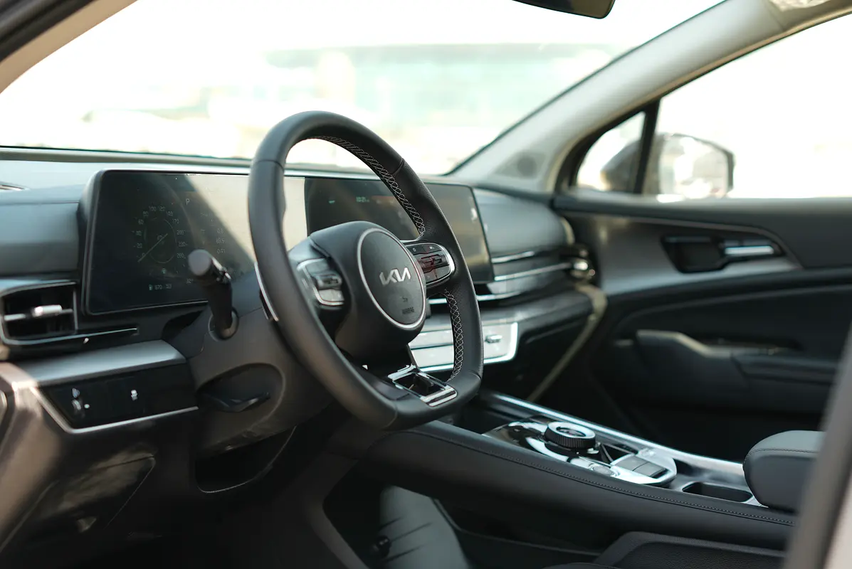 2026 Kia Sportage for Rent in Business Bay (Grey) photo 6