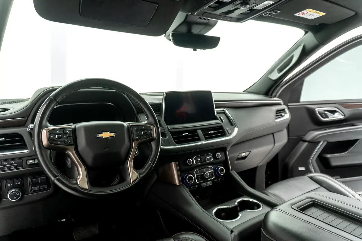 2023 Chevrolet Tahoe for Rent in District One photo 9