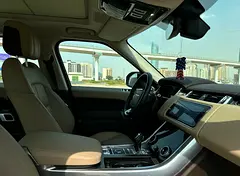 2022 Land Rover Range Rover Sport for Rent in Al Quoz 3 (Red) photo 5