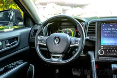 2023 Renault Koleos for Rent in Business Bay photo 9