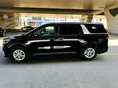 2024 Kia Carnival for Rent in Al Mamzar photo 4