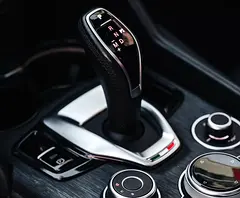 Rent 2022 Alfa Romeo Giulia in Al Barsha 1 photo 4