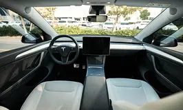 2023 Tesla Model Y for Rent in Dubai International Airport — Rent Online with Drivaza photo 4
