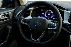 2023 Volkswagen T-Roc for Rent in Nad Al Sheba 3 photo 6