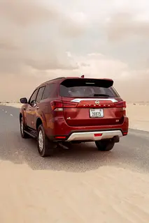 2023 Nissan Xterra for Rent in Nad Al Sheba 3 photo 4