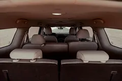 2023 Nissan Xterra for Rent in Nad Al Sheba 3 photo 9