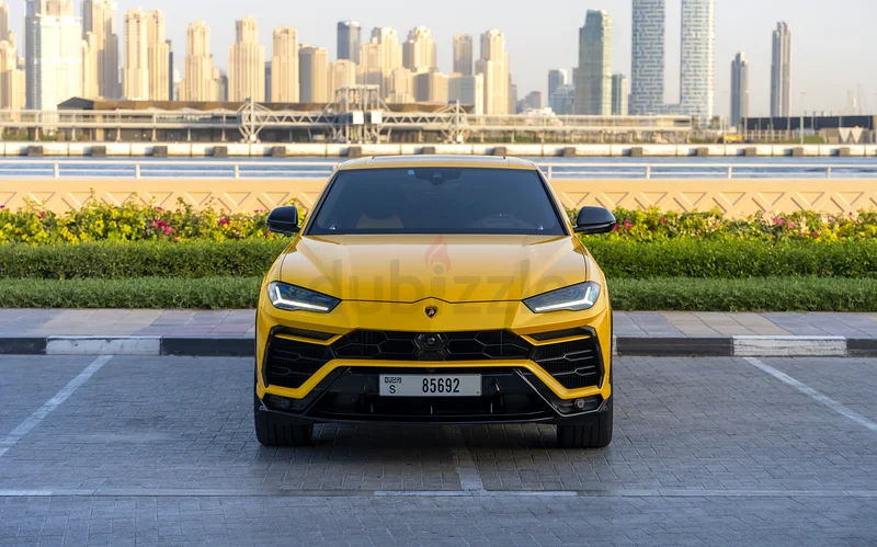 2023 Lamborghini Urus for Rent in Arjan photo 3