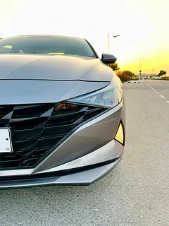 2022 Hyundai Elantra for Rent in Nad Al Sheba 3 photo 6