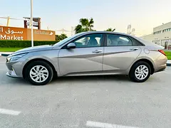 2022 Hyundai Elantra for Rent in Nad Al Sheba 3 photo 8
