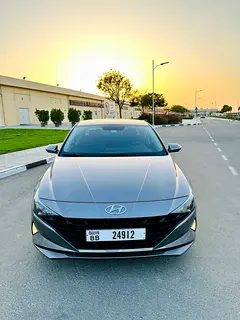 2022 Hyundai Elantra for Rent in Nad Al Sheba 3 photo 9