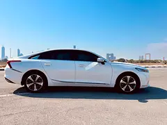 Hire 2023 Kia K8 in Nad Al Sheba 3 — Rent Online with Drivaza photo 3