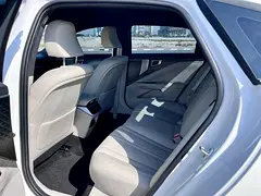 Hire 2023 Kia K8 in Nad Al Sheba 3 — Rent Online with Drivaza photo 5
