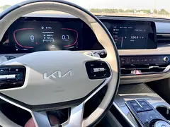Hire 2023 Kia K8 in Nad Al Sheba 3 — Rent Online with Drivaza photo 8