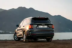 Hire 2023 Kia Sorento in Nad Al Sheba 3 photo 3
