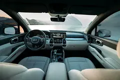Hire 2023 Kia Sorento in Nad Al Sheba 3 photo 7