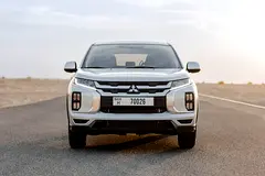 2023 Mitsubishi ASX for Rent in Nad Al Sheba 3 photo 2