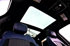 Rent 2021 Land Rover Range Rover Sport in Dubai World Trade Centre (DWTC) — Flexible Rental in Dubai World Trade Centre (DWTC) photo 2