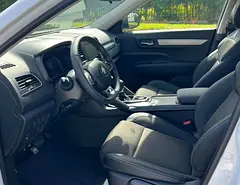 Rent 2023 Renault Koleos in Dubai Sports City — Rent Online with Drivaza photo 6