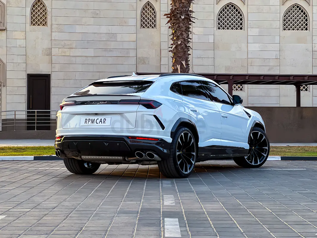 2022 Lamborghini Urus for Rent in Al Quoz 3 (White) photo 3