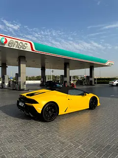 2024 Lamborghini Huracan for Rent in Downtown Dubai photo 5
