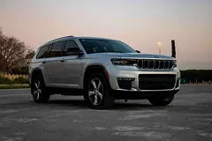 Hire 2023 Jeep Grand Cherokee in Al Quoz 4 | Verified Drivaza Partner