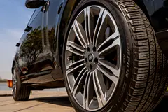 Hire 2024 Land Rover Range Rover in Al Jaddaf | Insured Self-Drive Rental photo 7