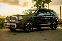 2025 Kia Telluride for Rent in Al Jaddaf photo 4