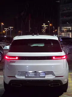 2024 Land Rover Range Rover Sport Rental in Jumeirah Lake Towers (JLT) | Free Delivery in Jumeirah Lake Towers (JLT) photo 3