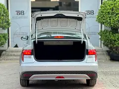 Hire 2026 Hyundai Accent in Al Quoz Industrial Area 3 — Flexible Rental in Al Quoz Industrial Area 3 photo 6