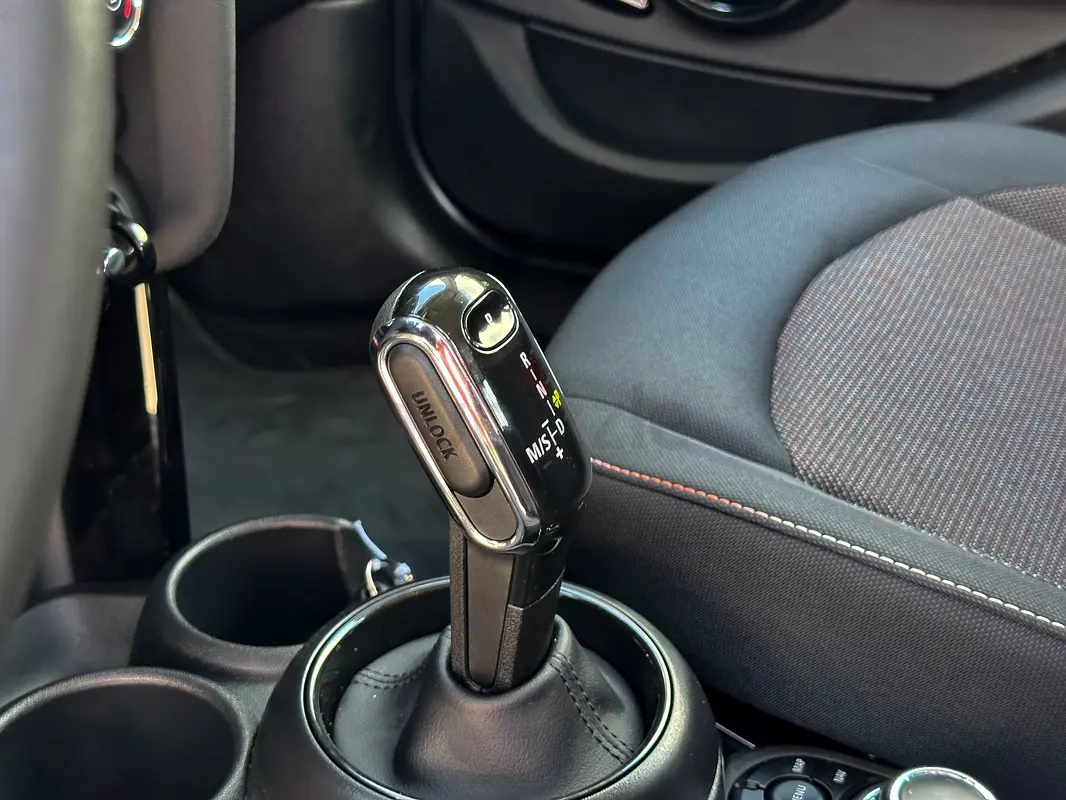 2024 MINI Cooper for Rent in Downtown Dubai (White, Automatic, 5 Seater, Dollar a) photo 6