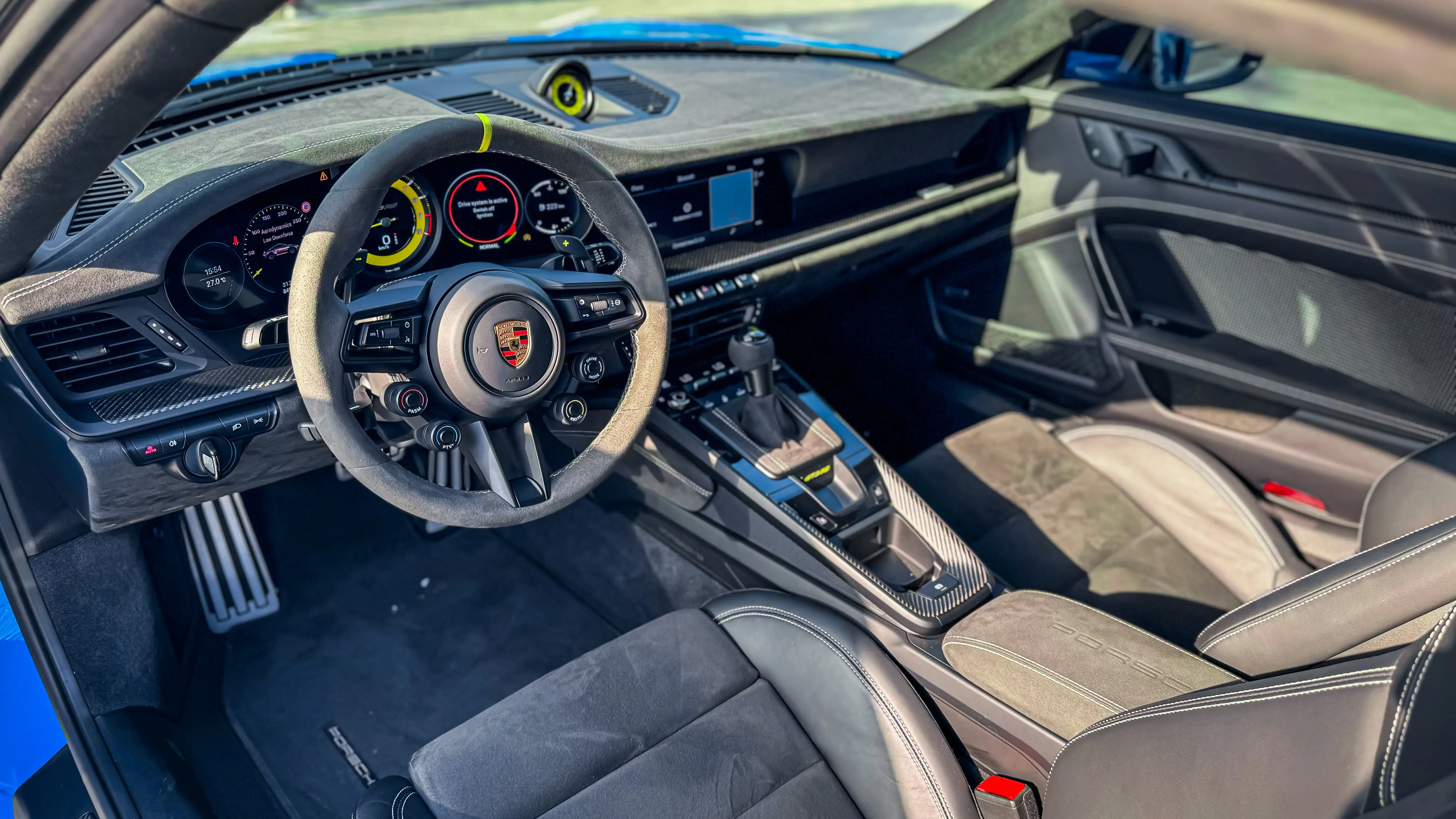 2024 Porsche 911 GT3 RS Blue for Rent in Dubai photo 6
