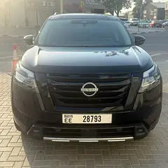 Nissan pathfinder Gcc Full Option 7set -No deposit rental in Al Quoz 4, Dubai
