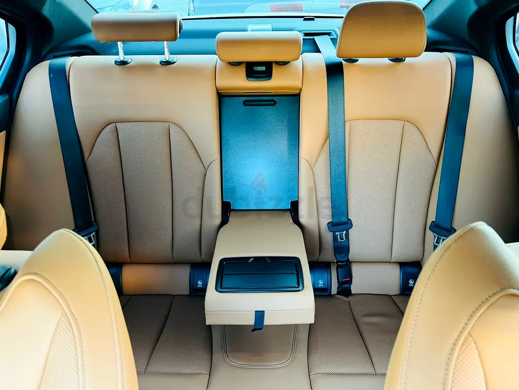 2023 BMW 3-Series for Rent in Sheikh Zayed Road photo 6
