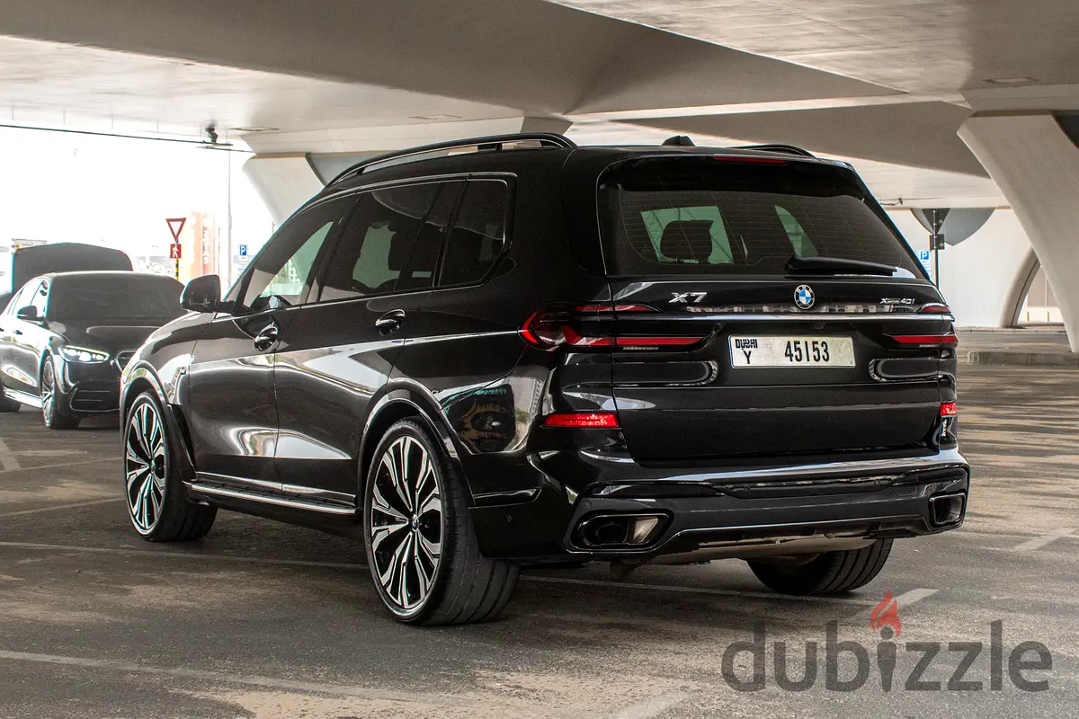2024 BMW X7 for Rent in Business Bay photo 7