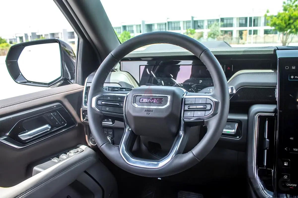 2025 GMC Yukon for Rent in Motor City photo 9