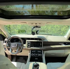 2024 GMC Yukon for Rent in JVC District 13 photo 5