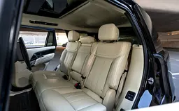 2024 Land Rover Range Rover for Rent in Business Bay (Black, Automatic, 7 Seater) photo 7