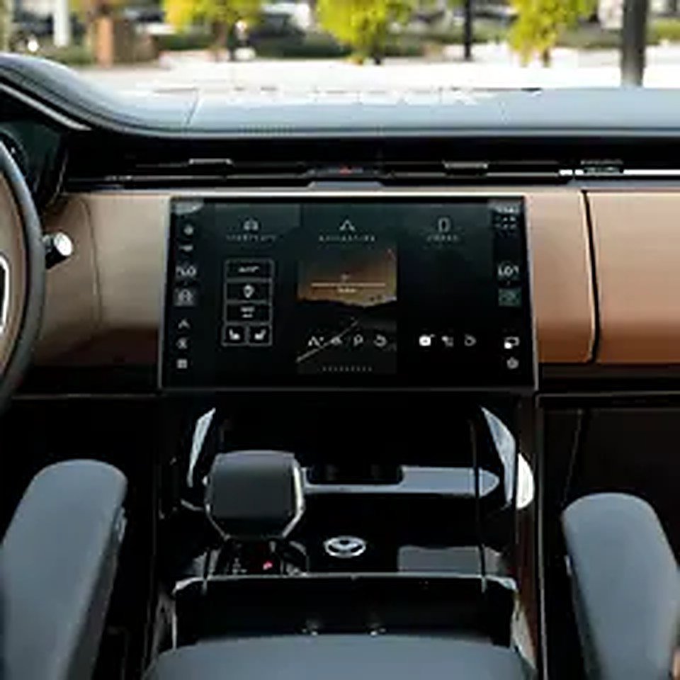 2024 Land Rover Range Rover Sport for Rent in Al Garhoud photo 5