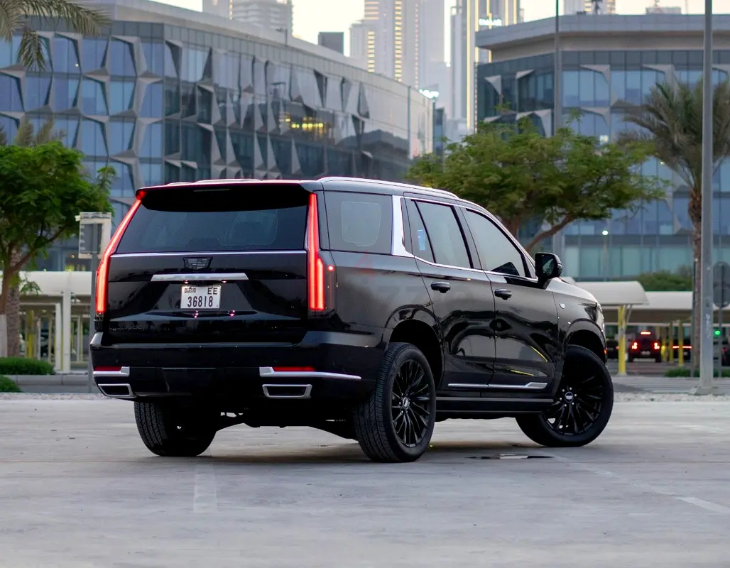 Black edition - escalade 7 seaters photo 2