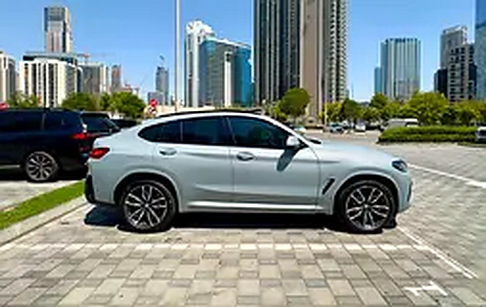2025 BMW X4 for Rent in Business Bay photo 5