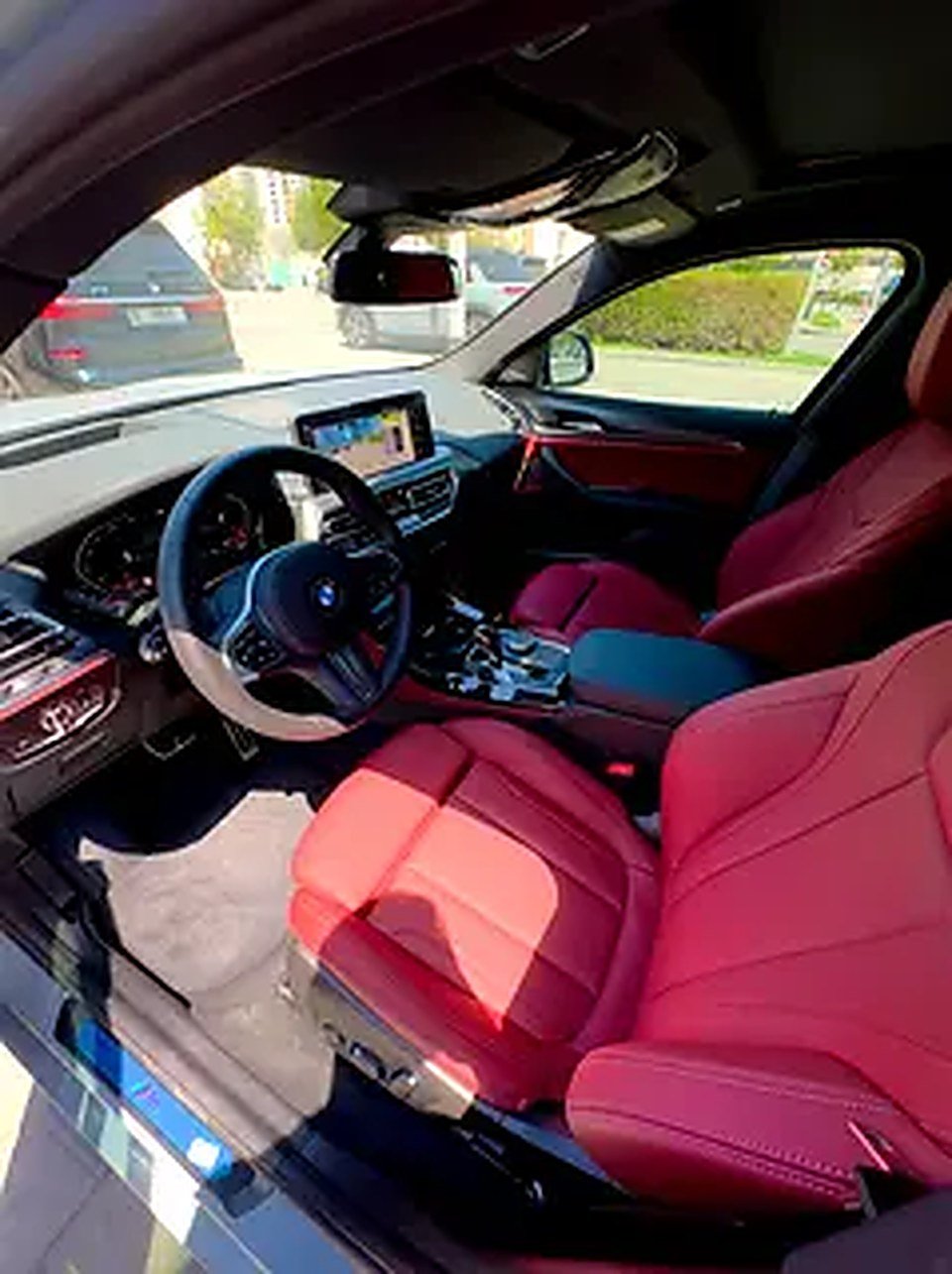 2025 BMW X4 for Rent in Business Bay photo 7